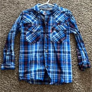 Boys size 6 shirt